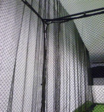 Golfsyndikat Golfsimulator Skytrak Indoorgolf Netzkäfig Sicherheitsnetz Detail