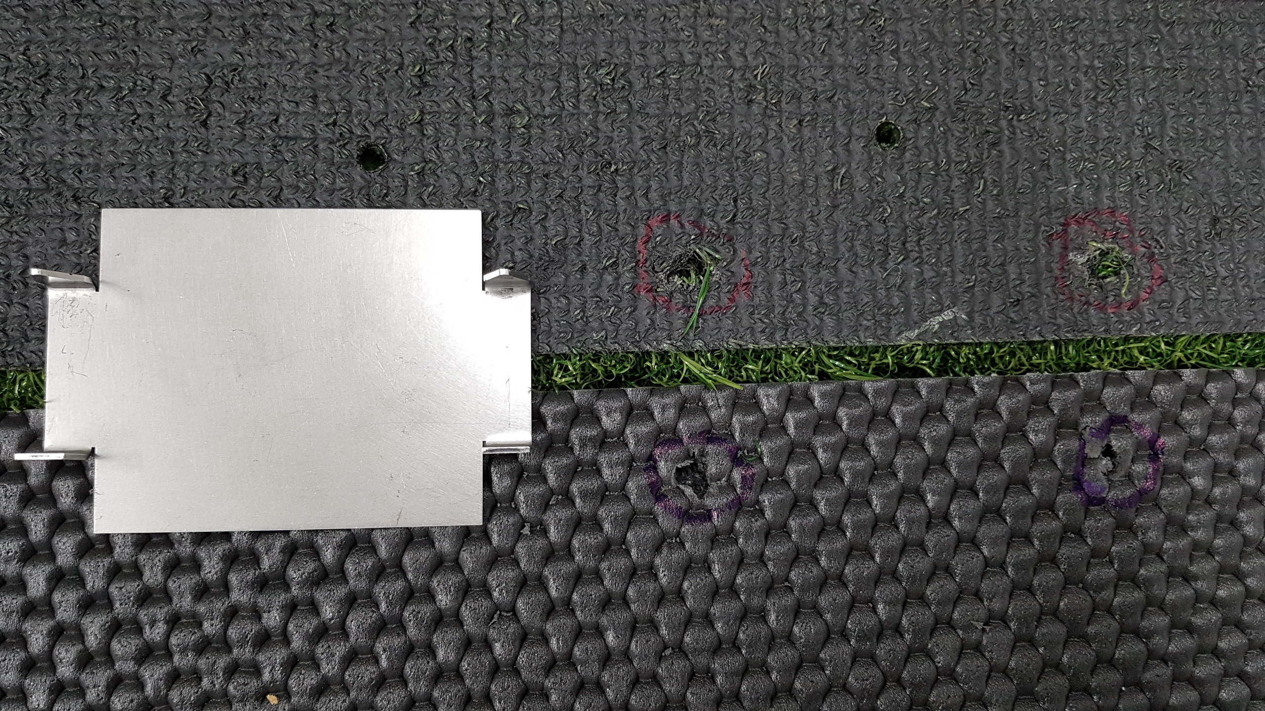 Bearwill Golfmatte 1,5x1,5m – 31 Mm Dick, Kunstrasen Mit EVA-Basis, Für Drinnen & Draußen, Bis 150.000 Schläge