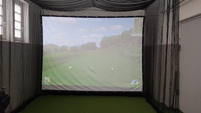 Großes Golfnetz mit seitlichen Netzen für Indoor & Outdoor = Home Driving  Range 247cm x 245cm x 180cm -  - Indoorgolf, Golfsimulator,  SkyTrak