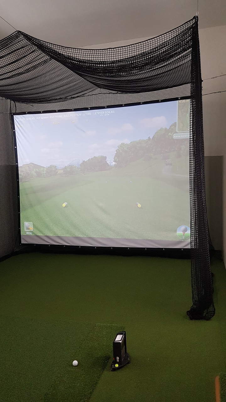 trapezförmiger Netzkäfig in SCHWARZ = die Basis für Ihren großzügigen  GolfSimulator, ballsicher, einfach aufzubauen, sofort verfügbar ab Lager -   - Indoorgolf, Golfsimulator, SkyTrak