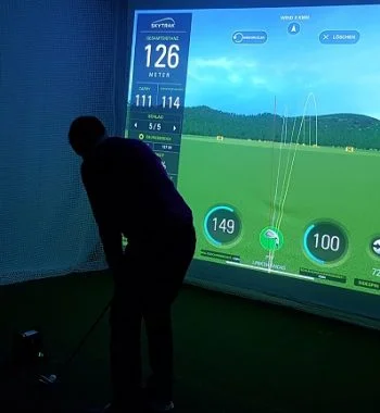 Kabine 400 x 350 mit Projektion und Spieler lr